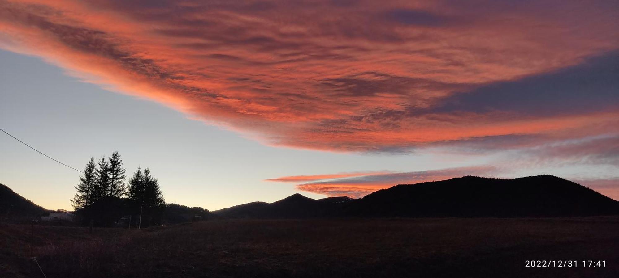 Gite Avec Vue Exceptionnelle Sur Les Montagnes Camurac Exteriér fotografie